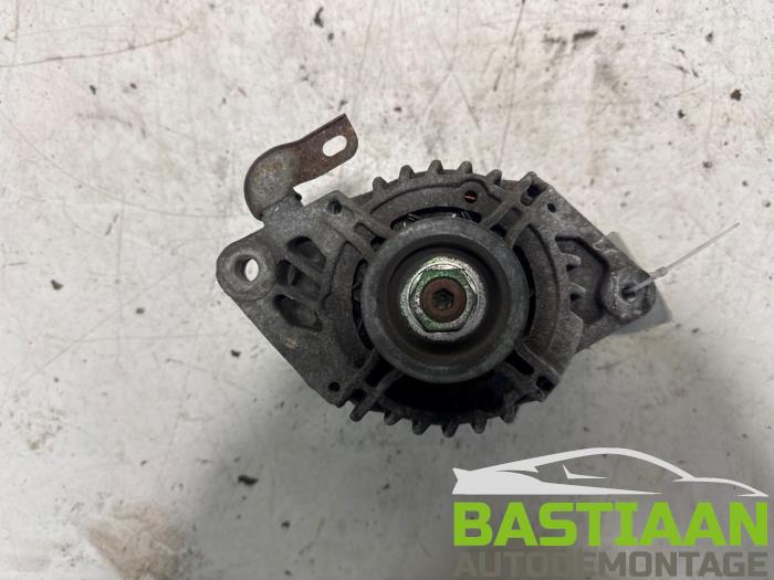 Begagnade Dynamo Toyota Aygo (B10) 1.0 12V VVT-i Pris € 55,00 Marginaltabell erbjuds av Bastiaan Autodemontage