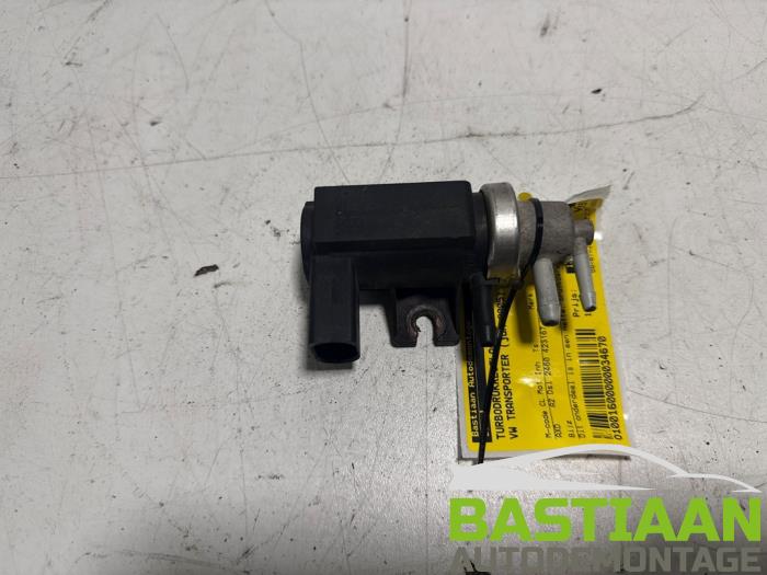 Usagé Régulateur pression turbo Volkswagen Multivan T5 (7E/7HC/7HF/7HM) 2.5 Tdi Prix € 19,95 Règlement à la marge proposé par Bastiaan Autodemontage