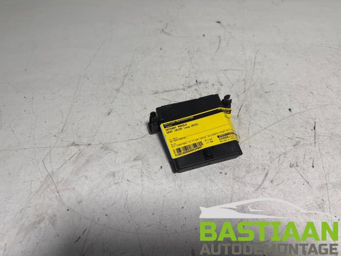 Używane Modul gateway Seat Ibiza IV (6J5) 1.2 TDI Ecomotive Cena € 17,50 Procedura marży oferowane przez Bastiaan Autodemontage