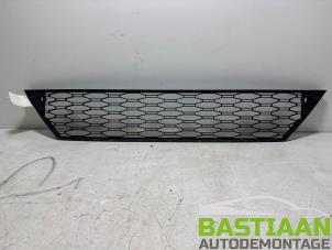 Używane Grill Seat Leon (5FB) 1.4 TSI ACT 16V Cena € 19,50 Procedura marży oferowane przez Bastiaan Autodemontage