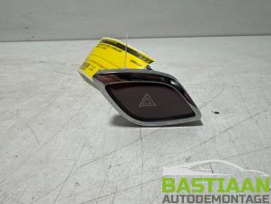 Używane Przelacznik swiatel awaryjnych Citroen C3 (SC) 1.6 HDi 92 Cena € 12,99 Procedura marży oferowane przez Bastiaan Autodemontage