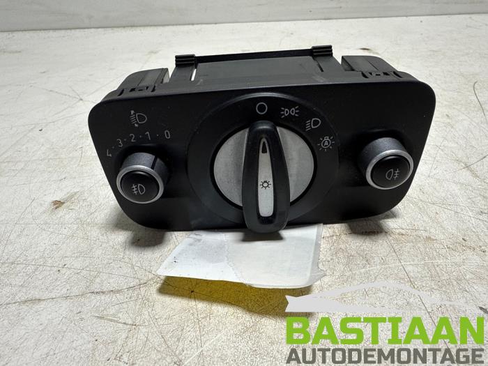 Usagé Commodo phare Ford Fiesta 6 (JA8) 1.4 TDCi Prix € 35,00 Règlement à la marge proposé par Bastiaan Autodemontage