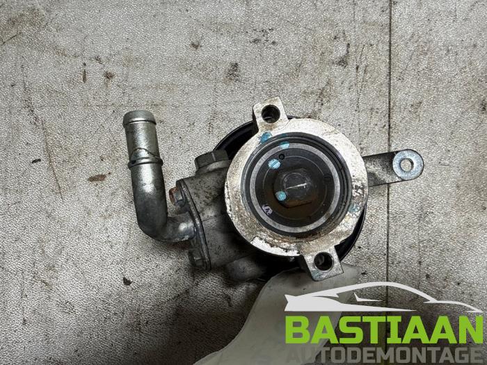 Usagé Pompe de direction Chevrolet Captiva (C100) 2.4 16V 4x4 Prix € 69,97 Règlement à la marge proposé par Bastiaan Autodemontage