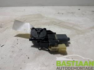 Begagnade Motor, dörrfönster Ford Fiesta 6 (JA8) 1.0 EcoBoost 12V 100 Pris € 14,99 Marginaltabell erbjuds av Bastiaan Autodemontage