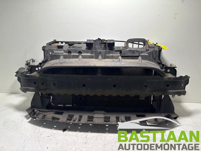 Radiator support panel