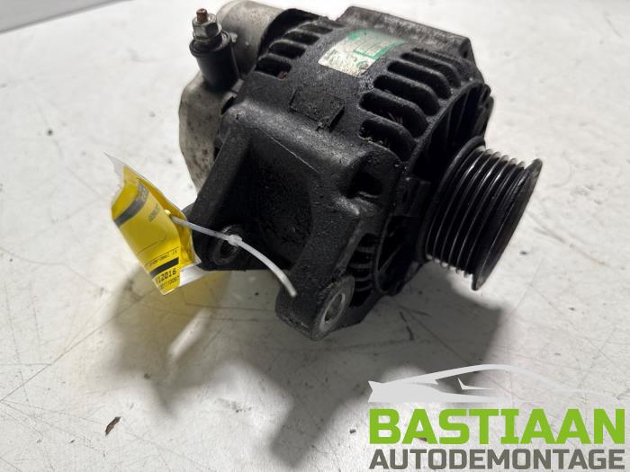 Dynamo van een Daihatsu Cuore (L251/271/276) 1.0 12V DVVT 2009