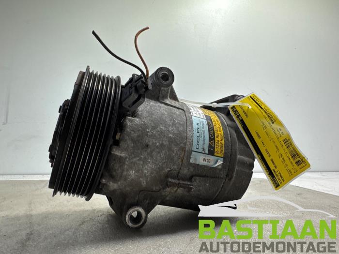 Usagé Pompe clim Renault Scénic II (JM) 2.0 16V Prix € 49,95 Règlement à la marge proposé par Bastiaan Autodemontage