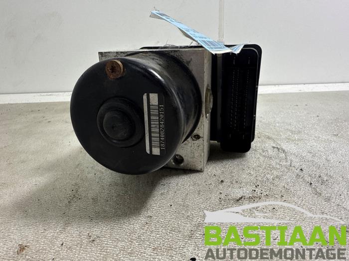 Begagnade ABS-pump Volkswagen Touran (1T1/T2) 2.0 FSI 16V Pris € 109,99 Marginaltabell erbjuds av Bastiaan Autodemontage