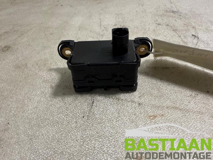 Begagnade Esp Duo-sensor Volkswagen Touran (1T1/T2) 2.0 FSI 16V Pris € 39,99 Marginaltabell erbjuds av Bastiaan Autodemontage