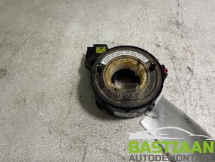 Begagnade Klockfjäder, airbag Volkswagen Touran (1T1/T2) 2.0 FSI 16V Pris € 24,99 Marginaltabell erbjuds av Bastiaan Autodemontage