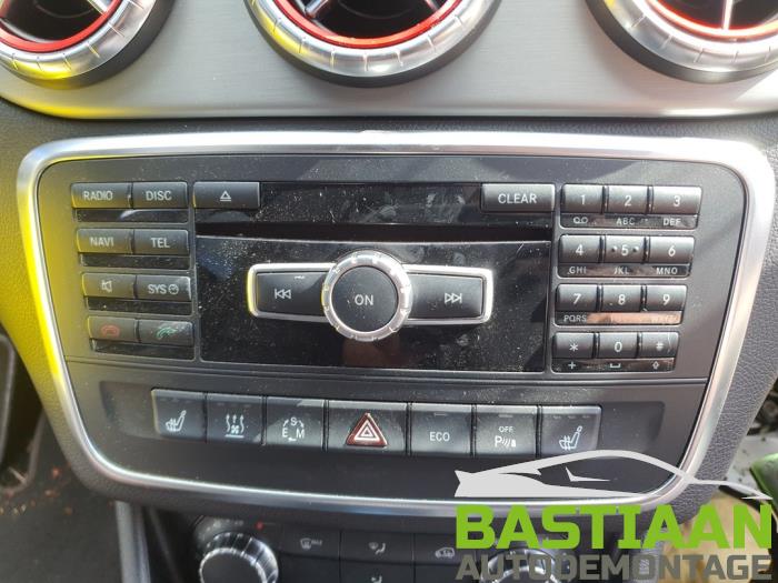 Usagé Kit navigation Mercedes CLA (117.3) 1.6 CLA-180 16V Prix € 449,95 Règlement à la marge proposé par Bastiaan Autodemontage