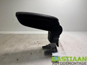 Begagnade Armstöd Audi A1 (8X1/8XK) 1.4 TDI Ultra 12V Pris € 99,99 Marginaltabell erbjuds av Bastiaan Autodemontage