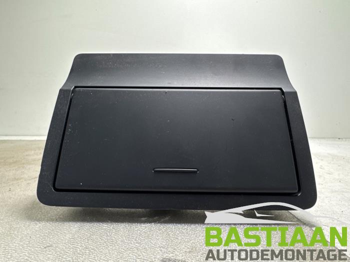 Begagnade Innerdisplay Audi A1 (8X1/8XK) 1.4 TDI Ultra 12V Pris € 84,99 Marginaltabell erbjuds av Bastiaan Autodemontage