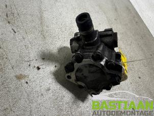 Power steering pump from a Seat Exeo (3R2) 2.0 TDI 16V 2009
