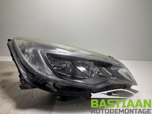 Usagé Phare gauche Opel Astra J Sports Tourer (PD8/PE8/PF8) 2.0 CDTI 16V 165 Prix € 174,99 Règlement à la marge proposé par Bastiaan Autodemontage