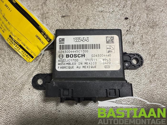 Begagnade PDC-modul Opel Astra J Sports Tourer (PD8/PE8/PF8) 1.3 CDTI 16V ecoFlex Pris € 29,99 Marginaltabell erbjuds av Bastiaan Autodemontage