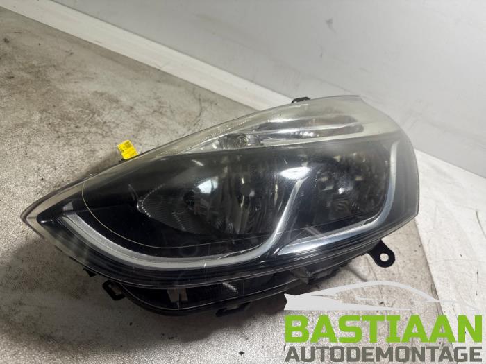 Używane Reflektor lewy Renault Clio IV (5R) 0.9 Energy TCE 90 12V Cena € 259,99 Procedura marży oferowane przez Bastiaan Autodemontage