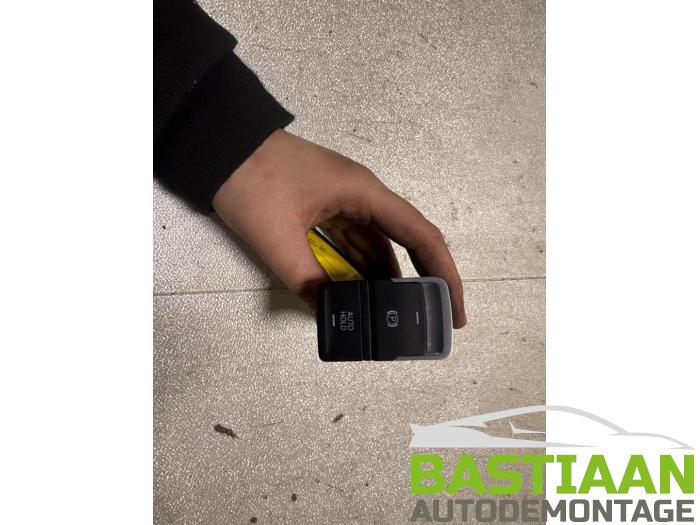 Gebrauchte Handbremse Schalter Volkswagen Golf VII (AUA) 1.2 TSI 16V Preis € 24,99 Margenregelung angeboten von Bastiaan Autodemontage