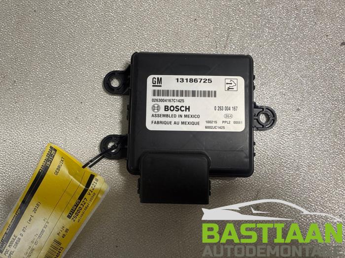 Begagnade PDC-modul Opel Corsa D 1.4 16V LPG Pris € 49,99 Marginaltabell erbjuds av Bastiaan Autodemontage