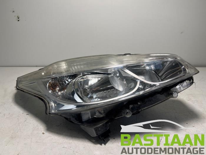 Używane Reflektor prawy Citroen Jumpy (G9) 1.6 HDI Cena € 74,99 Procedura marży oferowane przez Bastiaan Autodemontage