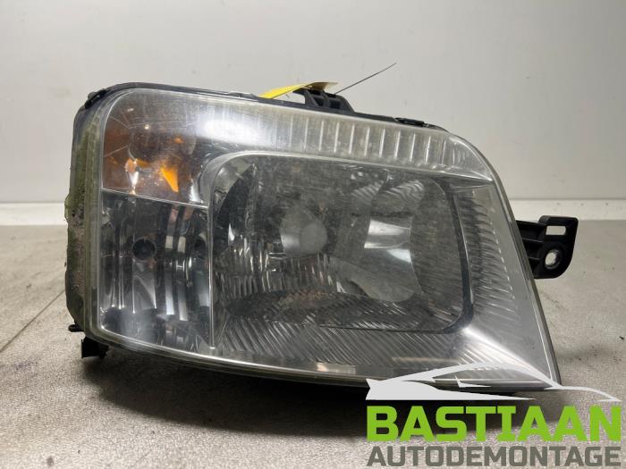 Używane Reflektor prawy Fiat Panda (169) 1.2 Fire Cena € 29,99 Procedura marży oferowane przez Bastiaan Autodemontage