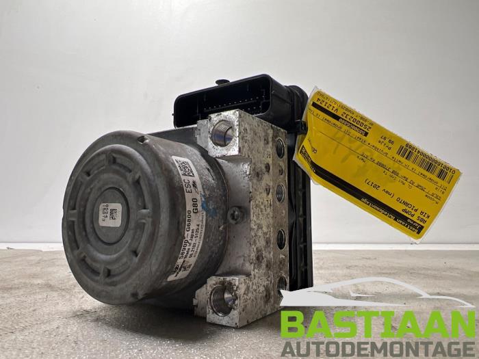 Używane Pompa ABS Kia Picanto (JA) 1.0 12V Cena € 99,97 Procedura marży oferowane przez Bastiaan Autodemontage