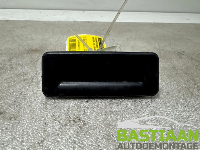 Tailgate exterior handle
