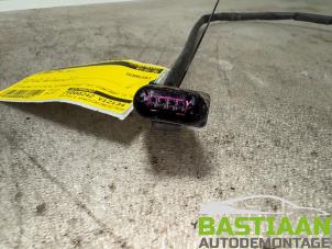 Lambda probe from a Volkswagen Passat Variant (365) 1.4 TSI 16V 2011