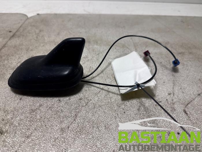 Używane Antena Volkswagen Passat Variant (365) 1.4 TSI 16V Cena € 19,97 Procedura marży oferowane przez Bastiaan Autodemontage