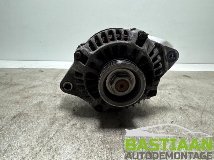 Dynamo van een Opel Agila (B) 1.0 12V 2008