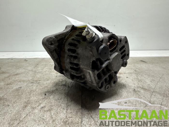Dynamo van een Opel Agila (B) 1.0 12V 2008