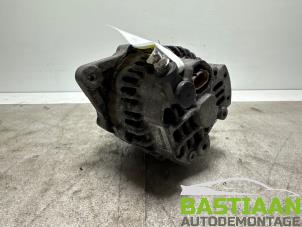 Dynamo van een Opel Agila (B) 1.0 12V 2008