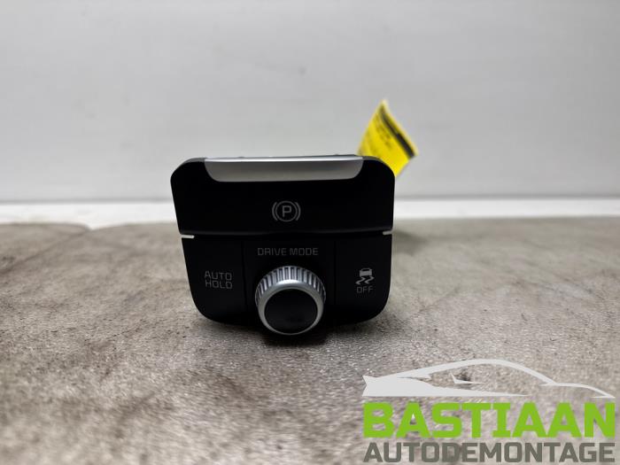 Gebrauchte Handbremse Schalter Kia Stinger (CK) 2.2 CRDi 16V Preis € 129,97 Margenregelung angeboten von Bastiaan Autodemontage