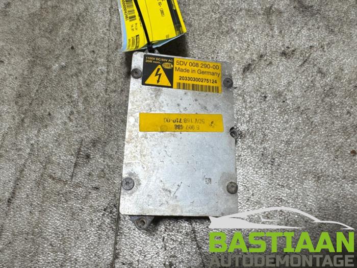Używane Modul ksenonowy BMW 7 serie (E65/E66/E67) 735i,Li 3.6 V8 32V Cena € 74,97 Procedura marży oferowane przez Bastiaan Autodemontage