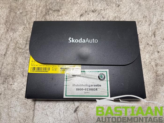 Używane Instrukcja Skoda Fabia (6Y2) 1.4i 16V Cena € 34,95 Procedura marży oferowane przez Bastiaan Autodemontage