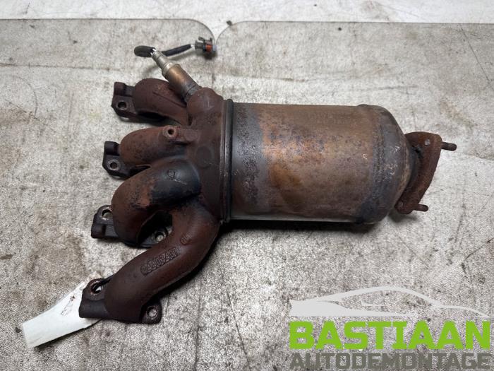 Gebrauchte Abgaskrümmer + Katalysator Opel Meriva (A) 1.6 Preis € 199,97 Margenregelung angeboten von Bastiaan Autodemontage