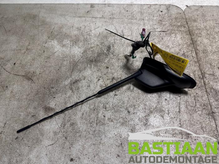 Używane Antena Volkswagen Tiguan (5N1/2) 2.0 TDI 16V 4Motion Cena € 59,97 Procedura marży oferowane przez Bastiaan Autodemontage