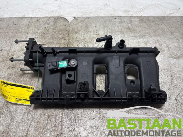 Begagnade Insugsrör Nissan Qashqai (J11) 1.2 DIG-T 16V Pris € 64,97 Marginaltabell erbjuds av Bastiaan Autodemontage