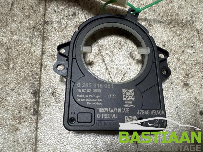 Begagnade Styrvinkelsensor Nissan Qashqai (J11) 1.2 DIG-T 16V Pris € 44,97 Marginaltabell erbjuds av Bastiaan Autodemontage