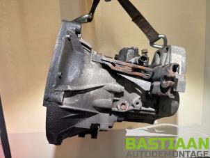 Getriebe van een Fiat 500 (312) 1.2 2009