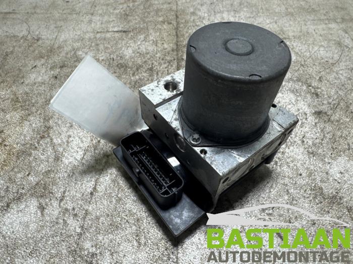 Gebrauchte ABS Pumpe Audi A4 Avant (B8) 1.8 TFSI 16V Preis € 124,97 Margenregelung angeboten von Bastiaan Autodemontage