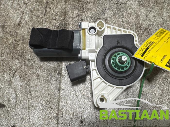 Usados Motor de ventanilla de puerta Mercedes CLA (117.3) 1.6 CLA-180 16V Precio € 44,97 Norma de margen ofrecido por Bastiaan Autodemontage