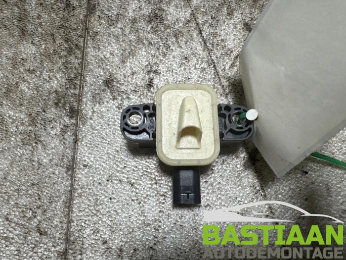 Gebrauchte Airbag Sensor Mercedes CLA (117.3) 1.6 CLA-180 16V Preis € 9,97 Margenregelung angeboten von Bastiaan Autodemontage