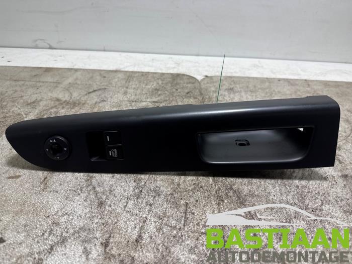 Usados Interruptor combinado de ventanillas Kia Venga 1.4 CVVT 16V Precio € 74,97 Norma de margen ofrecido por Bastiaan Autodemontage