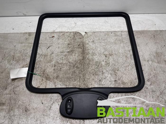 Begagnade Dekorstripe BMW Mini (R50/53) 1.6 16V Cooper Pris € 29,97 Marginaltabell erbjuds av Bastiaan Autodemontage