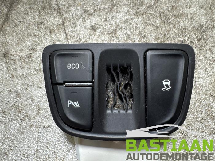 Gebrauchte ESP Schalter Opel Zafira Tourer (P12) 1.6 CDTI 16V ecoFLEX 136 Preis € 14,97 Margenregelung angeboten von Bastiaan Autodemontage