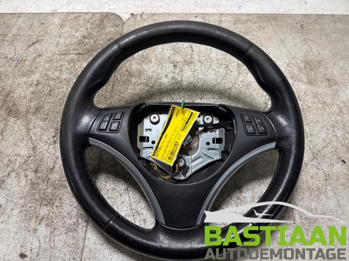Begagnade Ratt BMW 3 serie (E90) 320i 16V Pris € 69,97 Marginaltabell erbjuds av Bastiaan Autodemontage