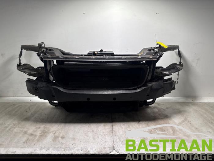 Begagnade Front Volvo S40 (MS) 1.8 16V Pris € 249,97 Marginaltabell erbjuds av Bastiaan Autodemontage