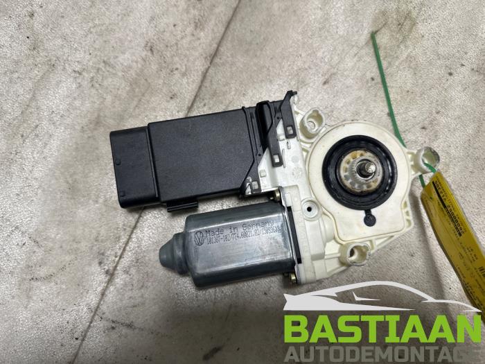 Usados Motor de ventanilla de puerta Seat Toledo (1M2) 1.8 20V Precio € 29,97 Norma de margen ofrecido por Bastiaan Autodemontage