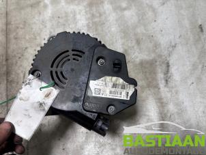 Dynamo van een Citroën C4 Grand Picasso (3A) 2.0 Blue HDI 150 2016